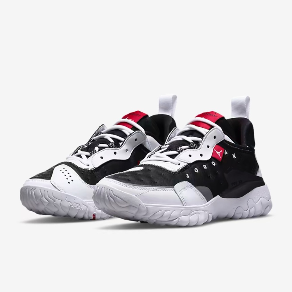 Jordan Delta 2